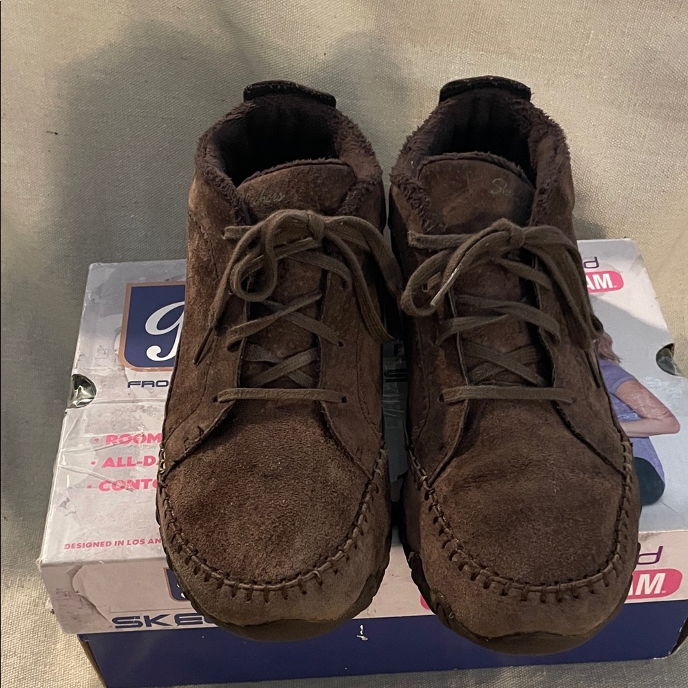 Skechers Women's Brown Suede Ankle Boots